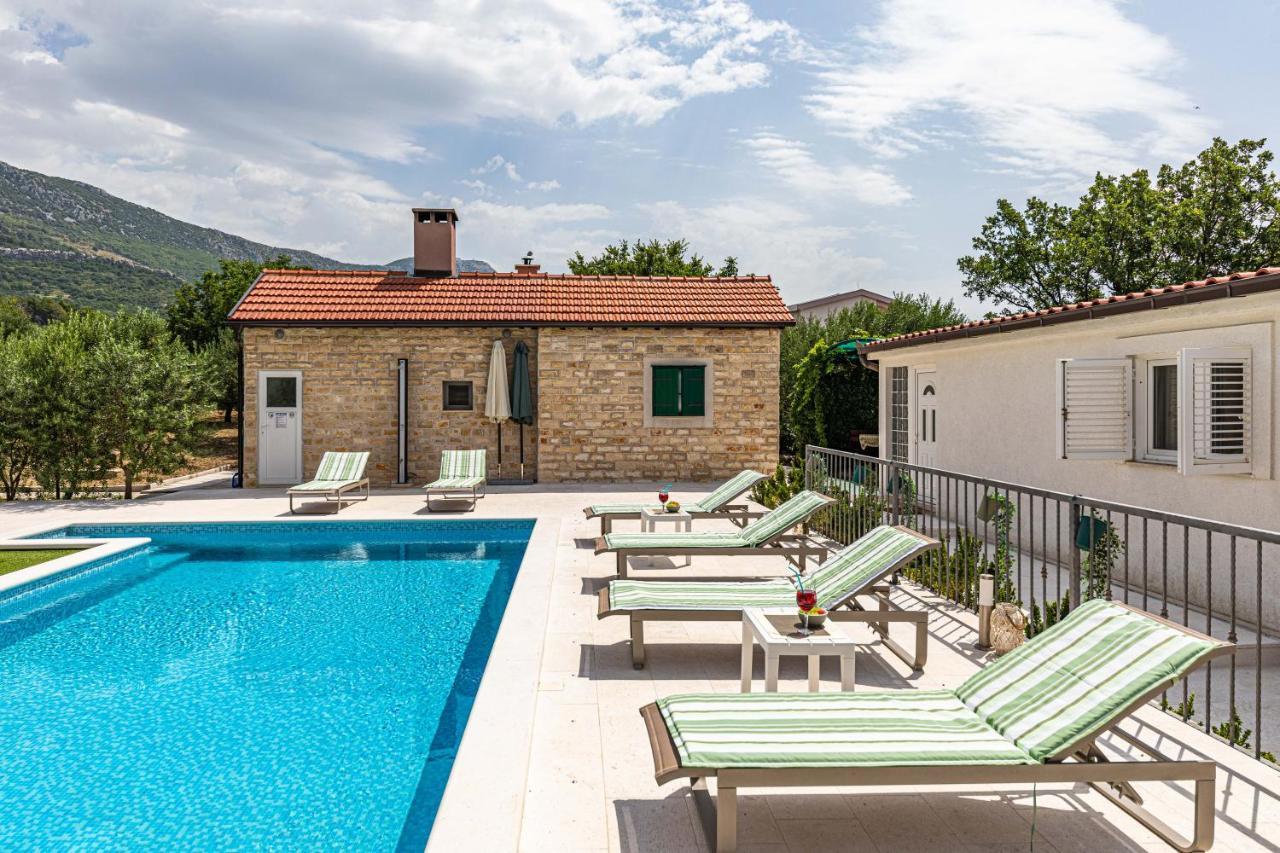 Holiday home Away From With Outdoor Pool, Botanical Garden And A Beautiful Sea View