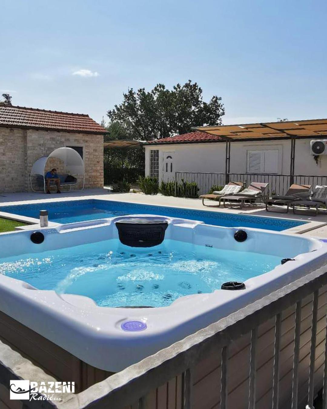 Away From With Outdoor Pool, Botanical Garden And A Beautiful Sea View Holiday home *