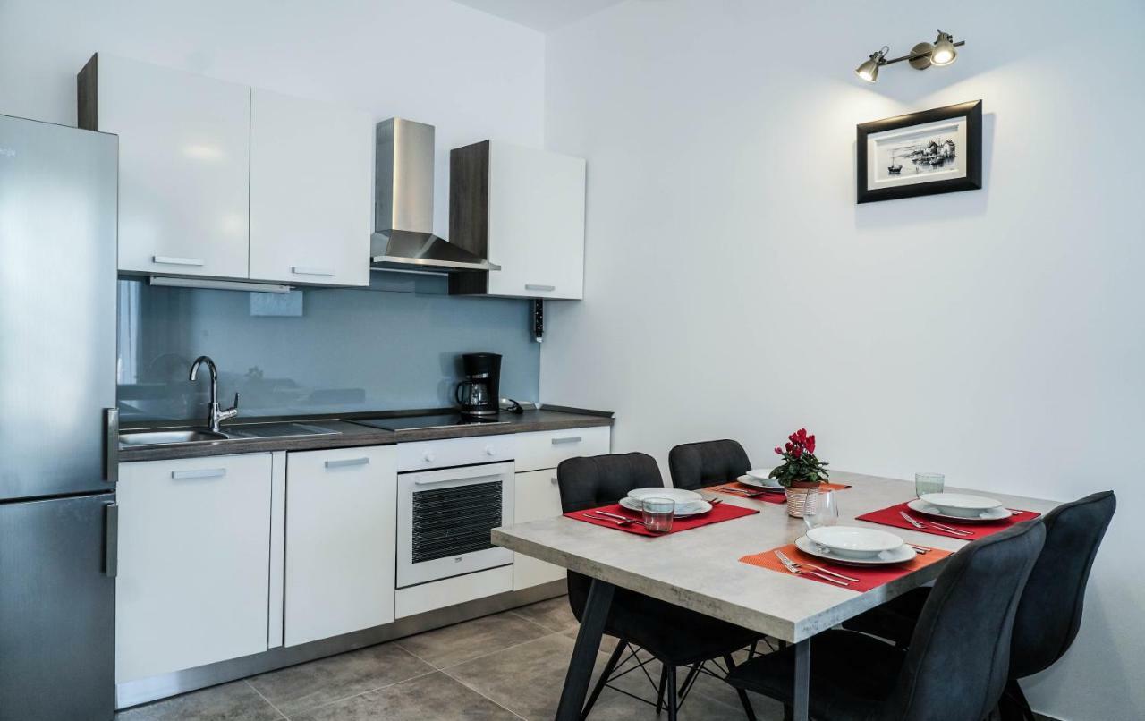 Holiday home Away From With Outdoor Pool, Botanical Garden And A Beautiful Sea View