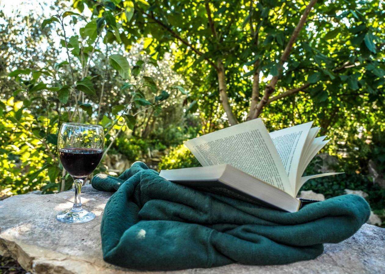 Holiday home Away From With Outdoor Pool, Botanical Garden And A Beautiful Sea View Kastela