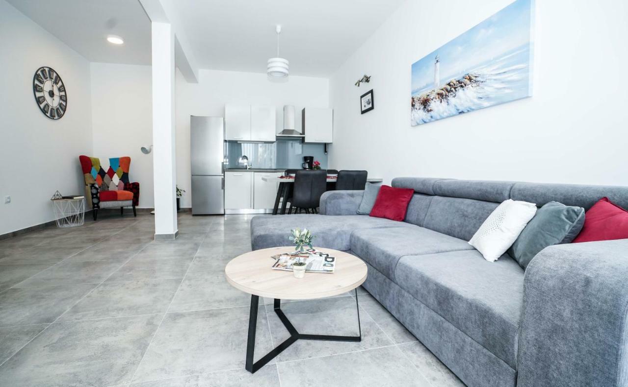 Away From With Outdoor Pool, Botanical Garden And A Beautiful Sea View Holiday home Kastela